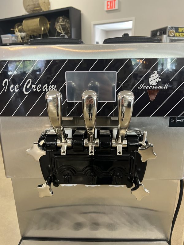 Double Flavor Ice Cream Machine - Image 2